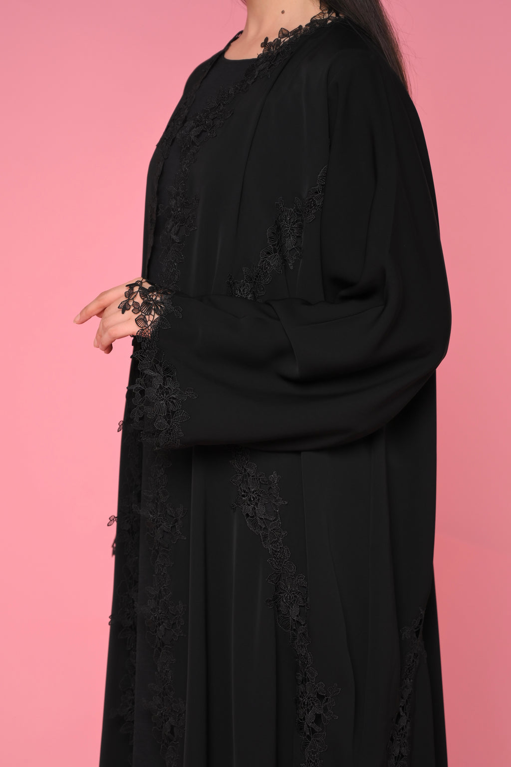 #05 Black